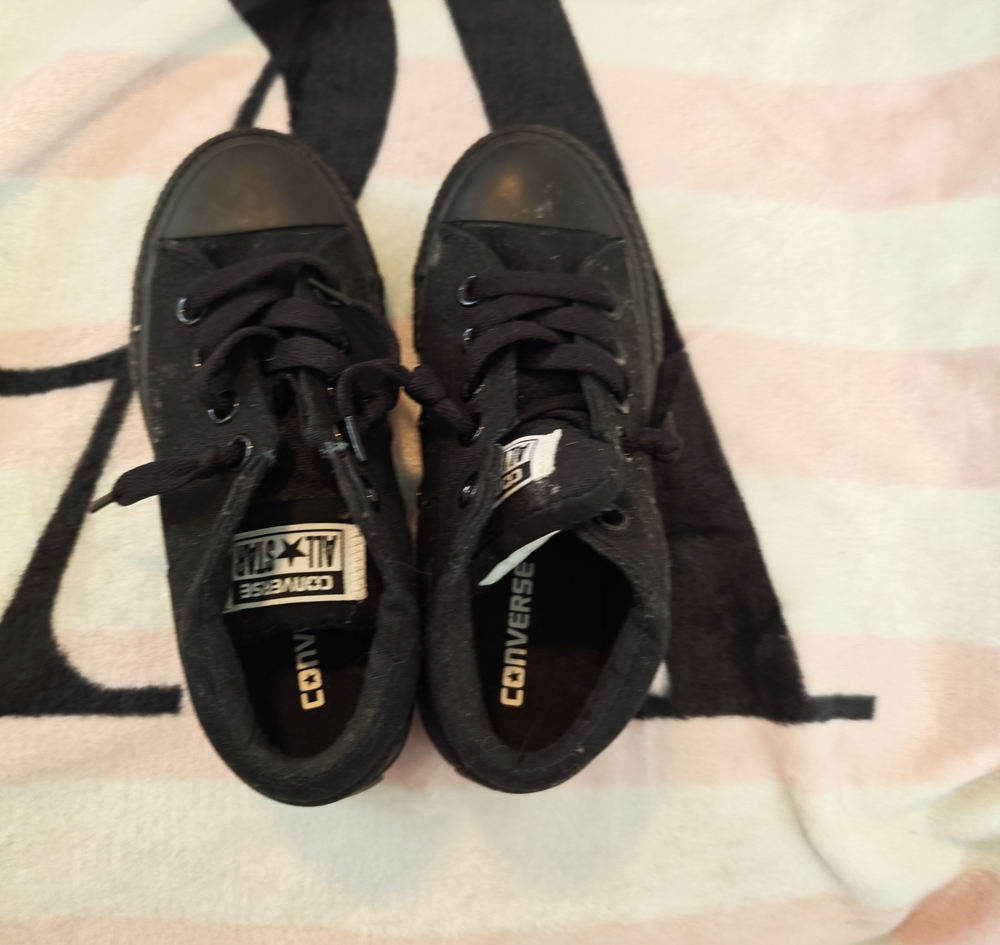 Converse Kids Black Low-Top Canvas Sneakers